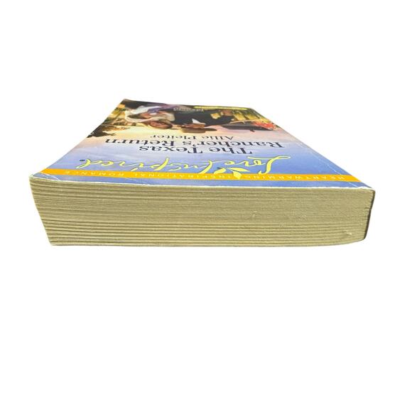The Texas Rancher's Return by Allie Pleiter (Paperback) (Large Print) - Picture 6 of 7